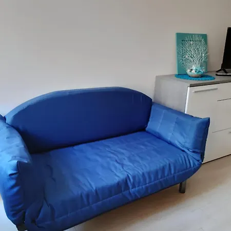 Studio Flat Blu 아파트